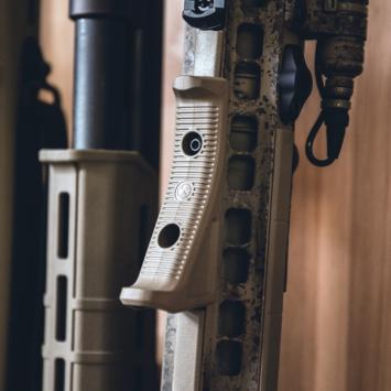 Magpul_M-lok_AFG_grip_MAG598-FDE